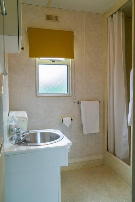 Wind In The Willows: Sleeps 4, Kitchen, Bathroom, Lounge, Wifi Napton on The Hill المظهر الخارجي الصورة