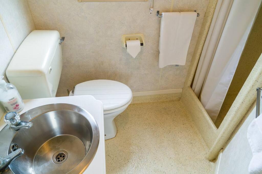 Wind In The Willows: Sleeps 4, Kitchen, Bathroom, Lounge, Wifi Napton on The Hill المظهر الخارجي الصورة